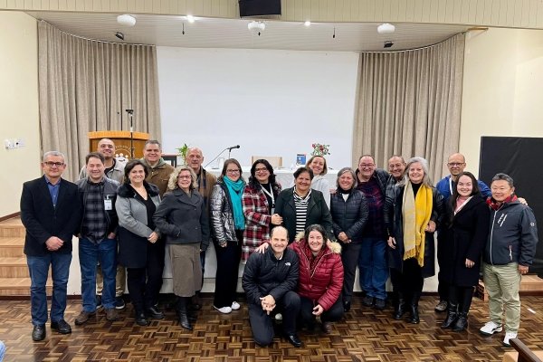 Posse da Gestão 2025/2027 emociona e reforça compromisso com a missão doutrinária